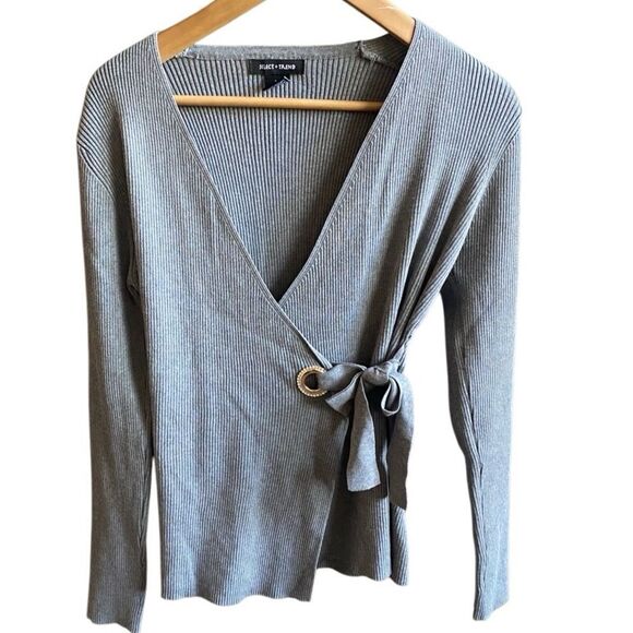 Select + Trend Gray Ribbed Stretch Wrap V-Neck Sweater with Side Tie. Size XL. - Picture 1 of 5